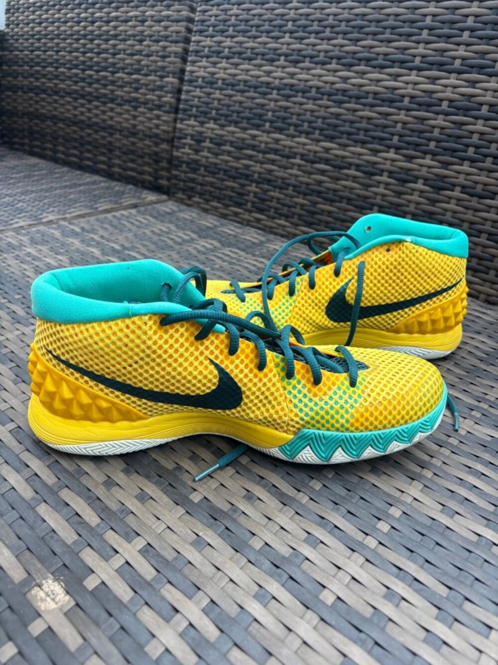 Nike Kyrie 1 Australia Basketball Shoes Mens US 10